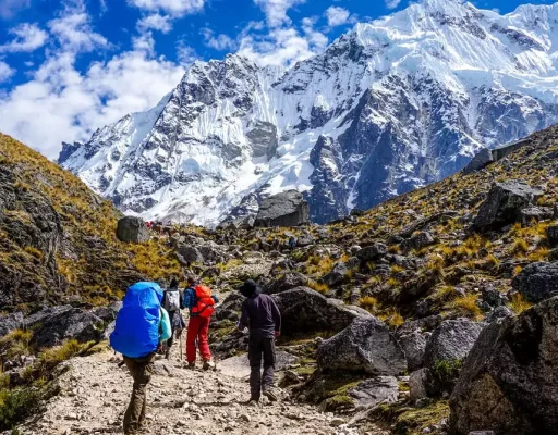 montana-trekking-salkantay