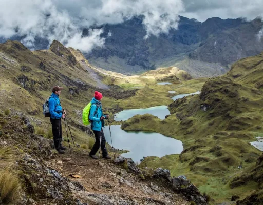 peru-lares-valley-hikers-lake